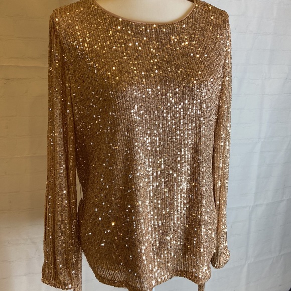 Vici Gold Sequined Lined Long Sleeved Cut Out Blouse - Picture 4 of 14